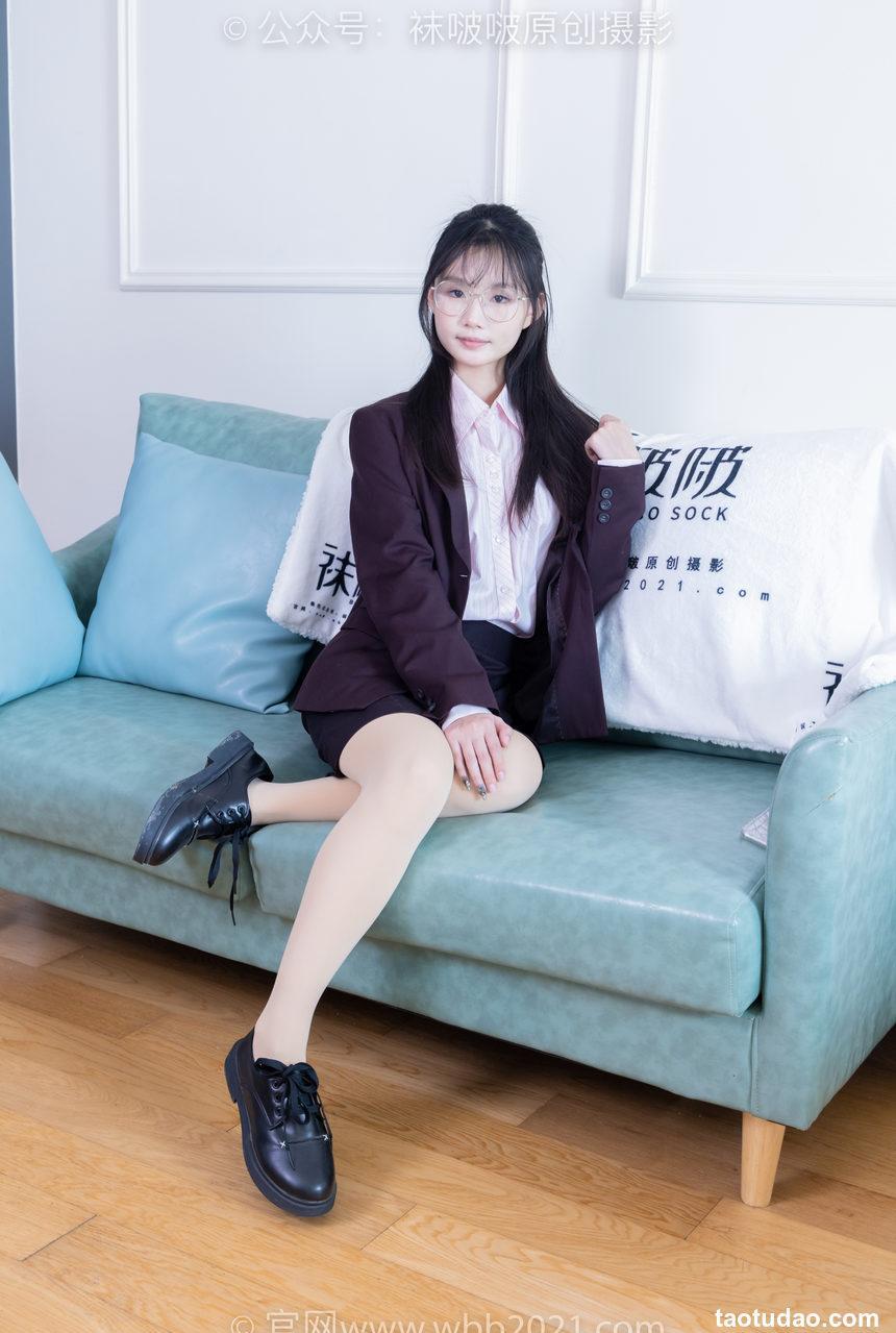 [BoBoSocks袜啵啵]NO.362 甜甜圈-两双皮鞋、厚肉丝、厚黑丝、ol制服[230P+1V／7.96MB]