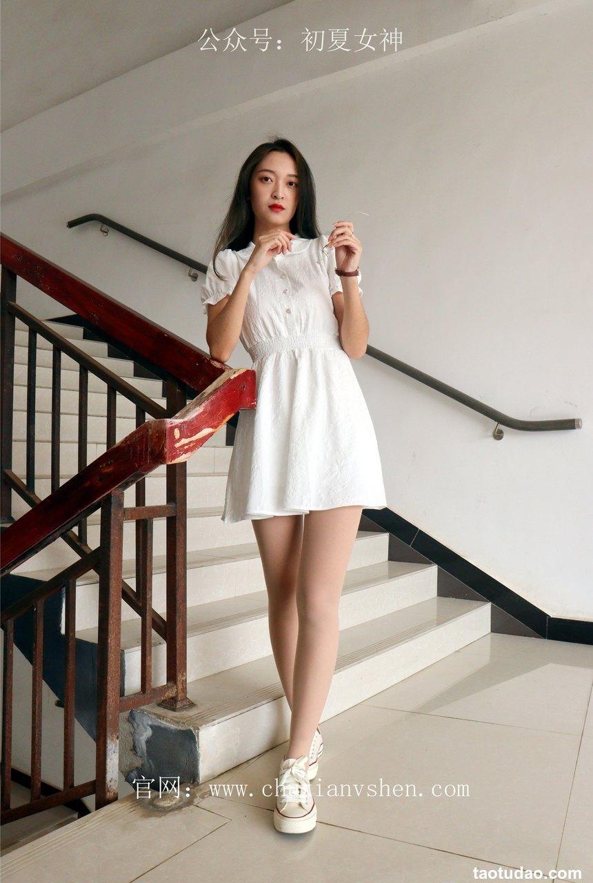 初夏女神 NO.004 邻家女孩校园生活篇-肉丝帆布鞋[145P+1V-6.52GB]