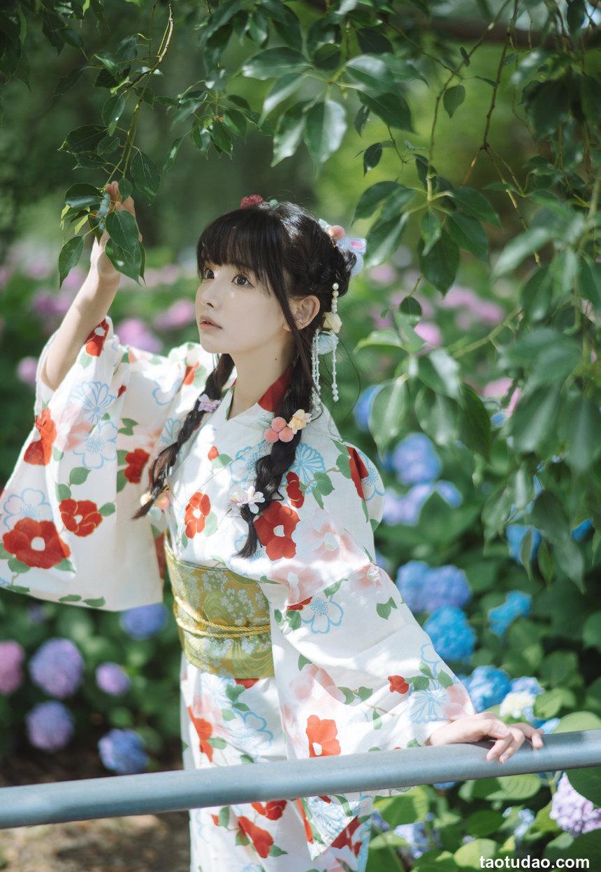 紫氯氯 -  无尽夏 [18P-54MB]