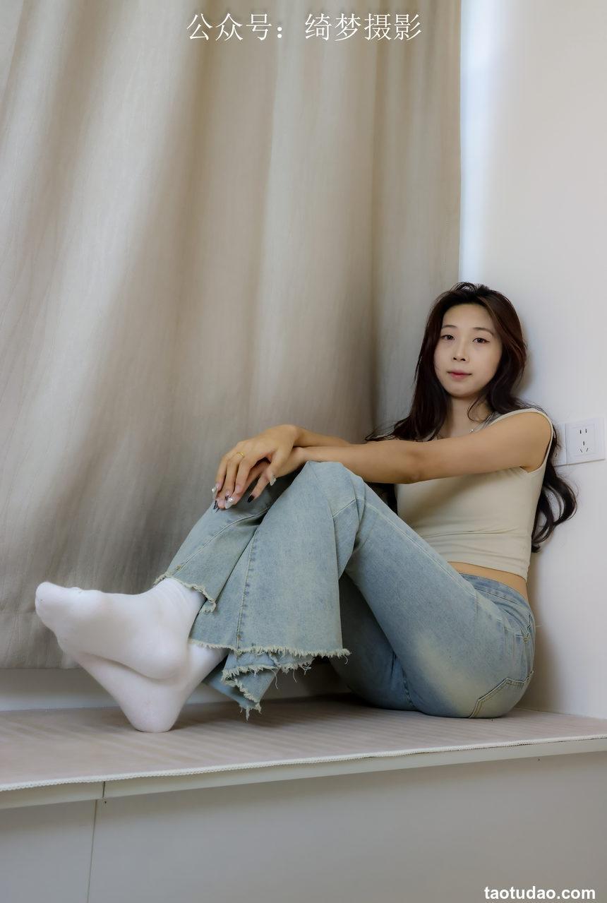 [绮梦摄影] 2024.09.18 NO.026 秋月 珍藏无修无水印版 [187P+1V-6.99G]