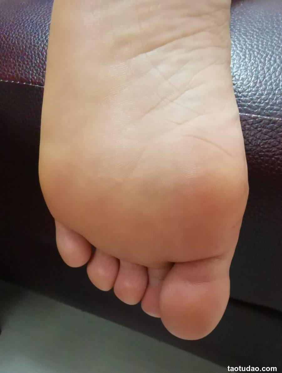 鱼鱼足影 NO.003 - 毛毛鞋[109P／246MB]