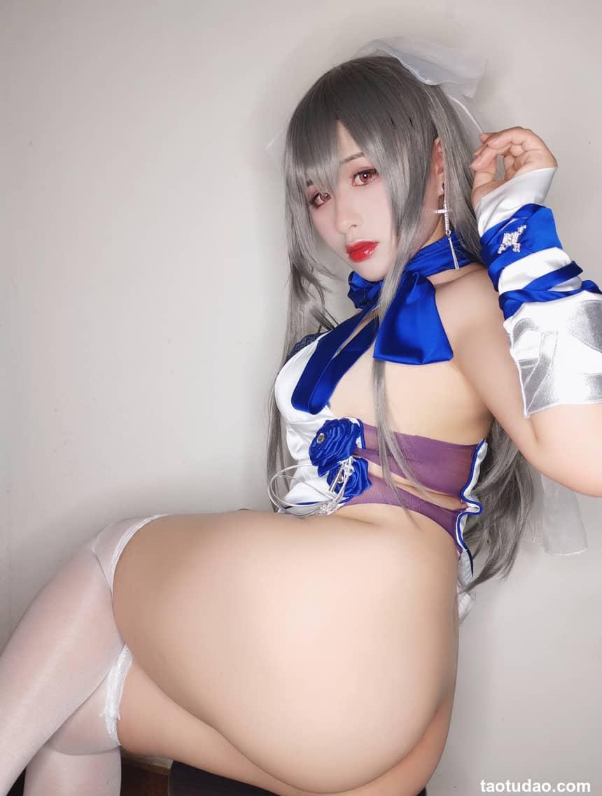 柘烟Zuken - NO.09 路易九世礼服自拍 [39P2V-167MB]