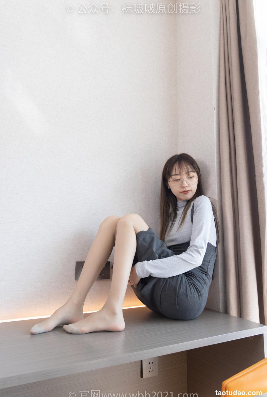 [BoBoSocks袜啵啵]NO.309 稚予-两双高跟鞋、灰丝、白丝、裸足、踩奶油蛋糕剧情[180P+2V／7.10GB]