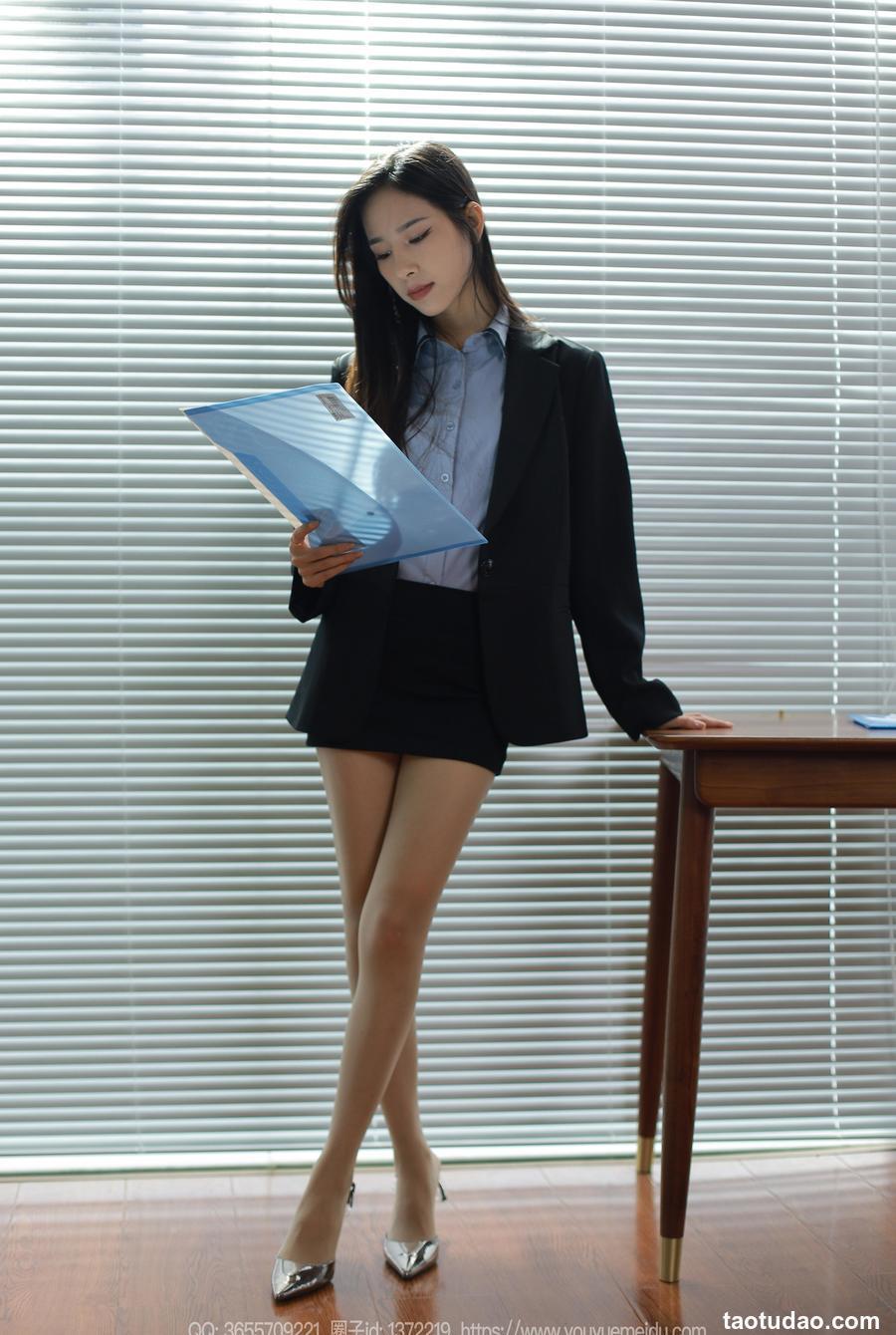 [IESS异思趣向] 2023.11.30 丝享家 1599 美子《回到办公室》[90P-68.8M]