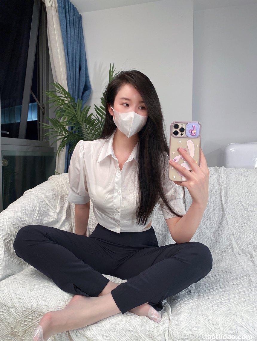 软妹小九九[July芝岚] - 超薄裤里丝 [18P-60MB]