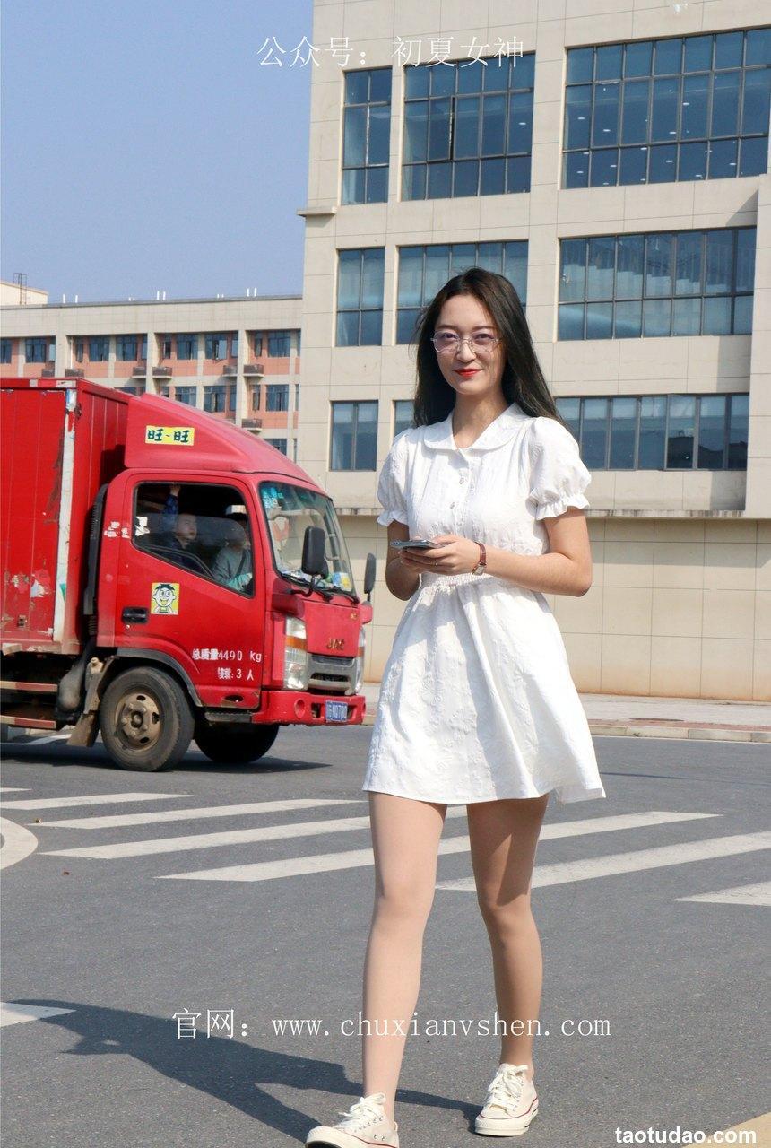 初夏女神 NO.004 邻家女孩校园生活篇-肉丝帆布鞋[145P+1V-6.52GB]