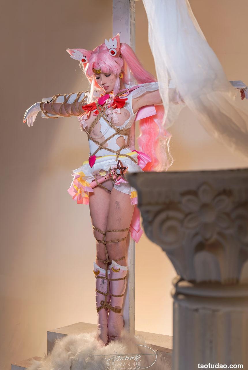 咬一口兔娘-小小兔大危机[73P+1V-1.81G]