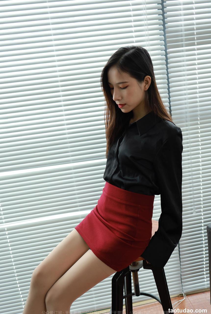 [IESS异思趣向] 2022.12.03 丝享家 1287 美子《玉足佳人》[91P-97.1M]