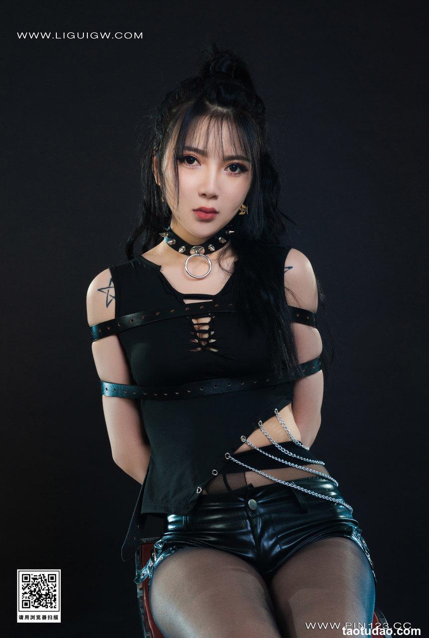 [Ligui丽柜] 2023.08.18 《撕袜四马》小七 [69+1P-58M]