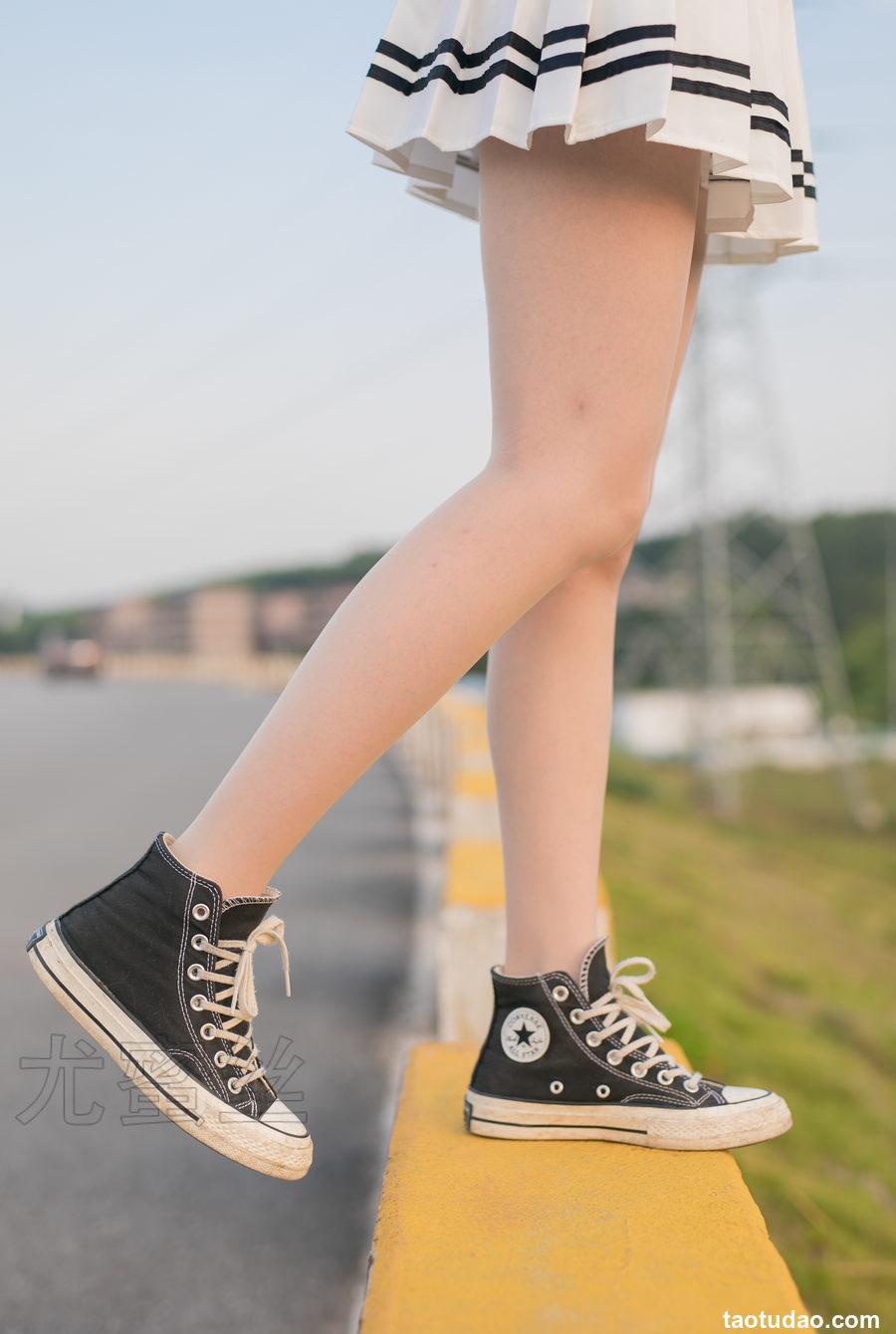 [尤蜜丝]穿搭写真 NO.012[30P／144MB]