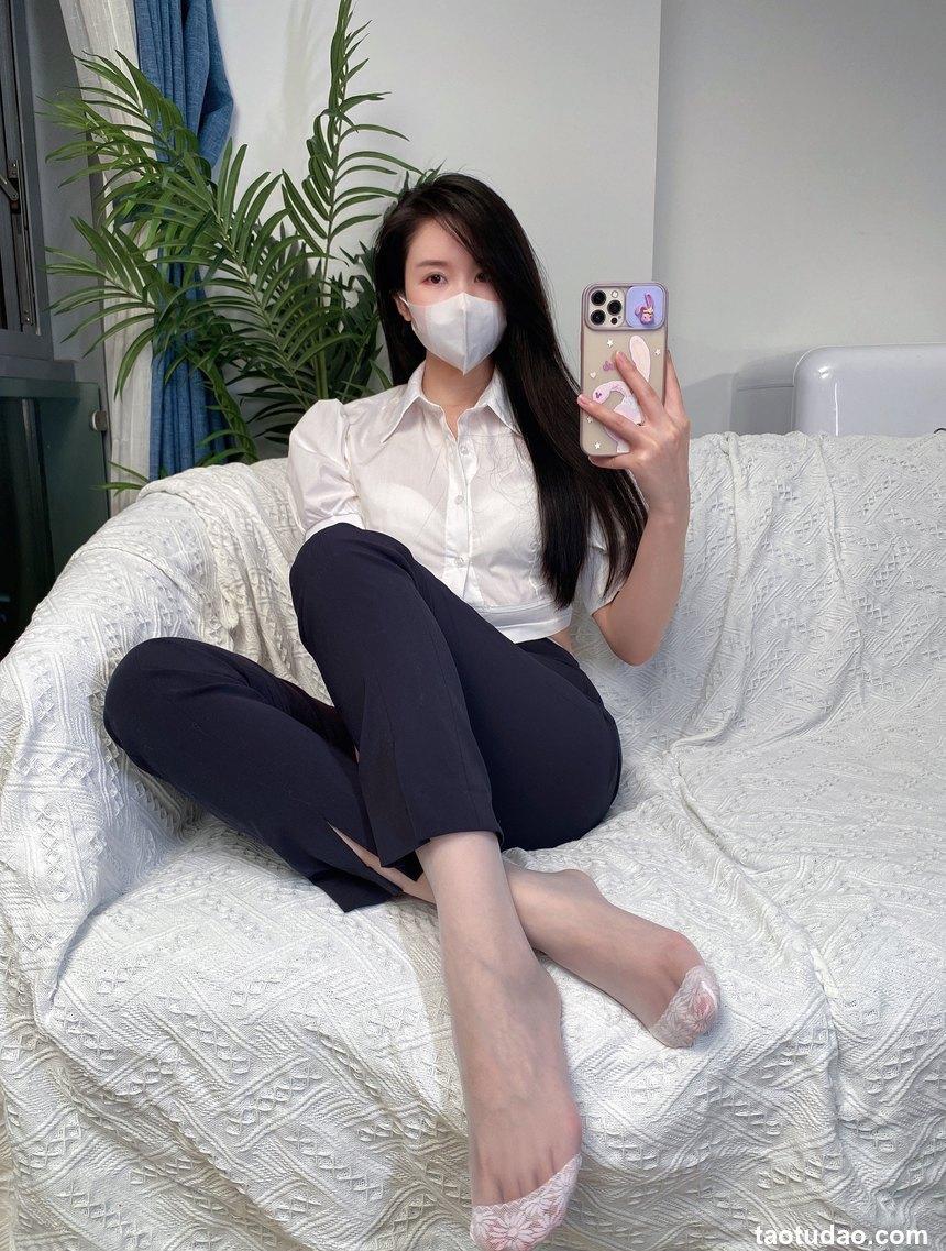 软妹小九九[July芝岚] - 超薄裤里丝 [18P-60MB]