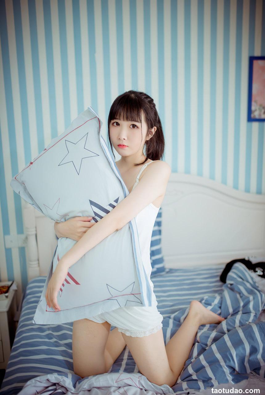 我才不是neko - NO.01 裸足 [16P-204MB]