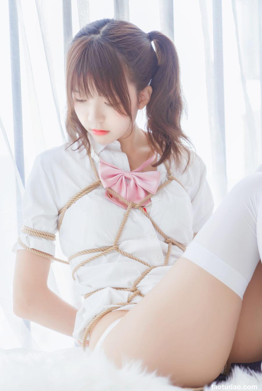 桜桃喵 - 捆绑 [52P-694MB]