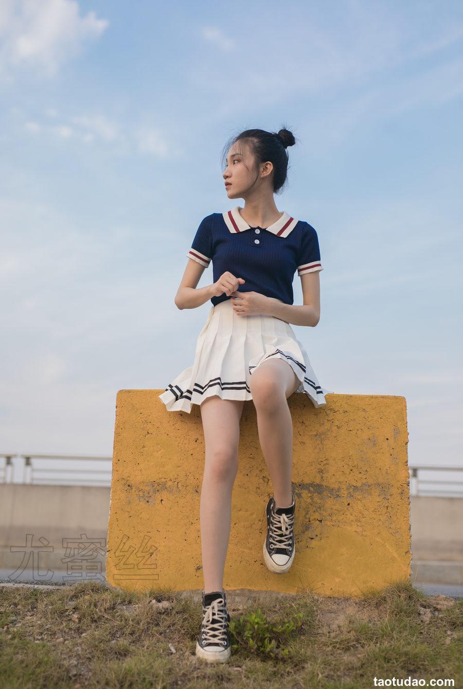 [尤蜜丝]穿搭写真 NO.012[30P／144MB]