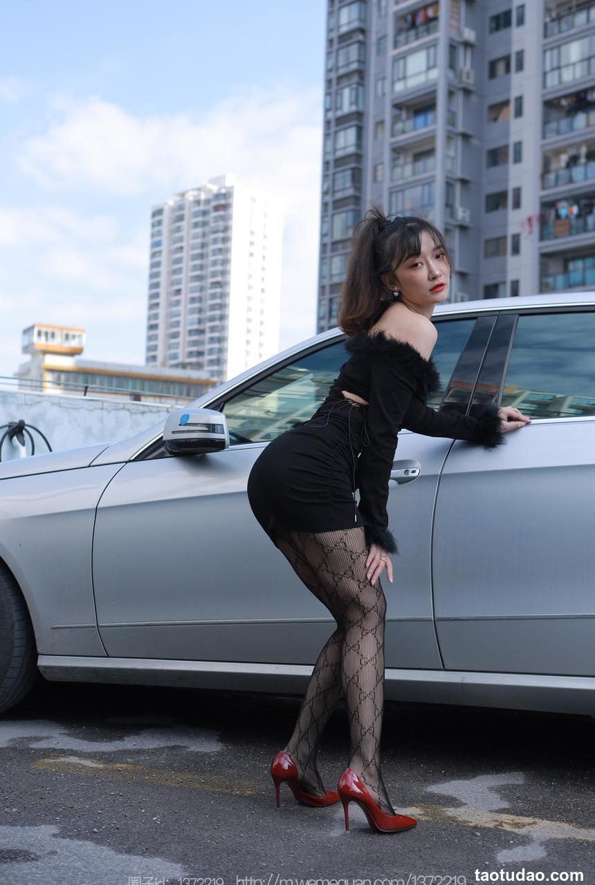 [IESS异思趣向] 2022.12.22 丝享家 1306 秋秋《车上的故事》[90P-107.6M]