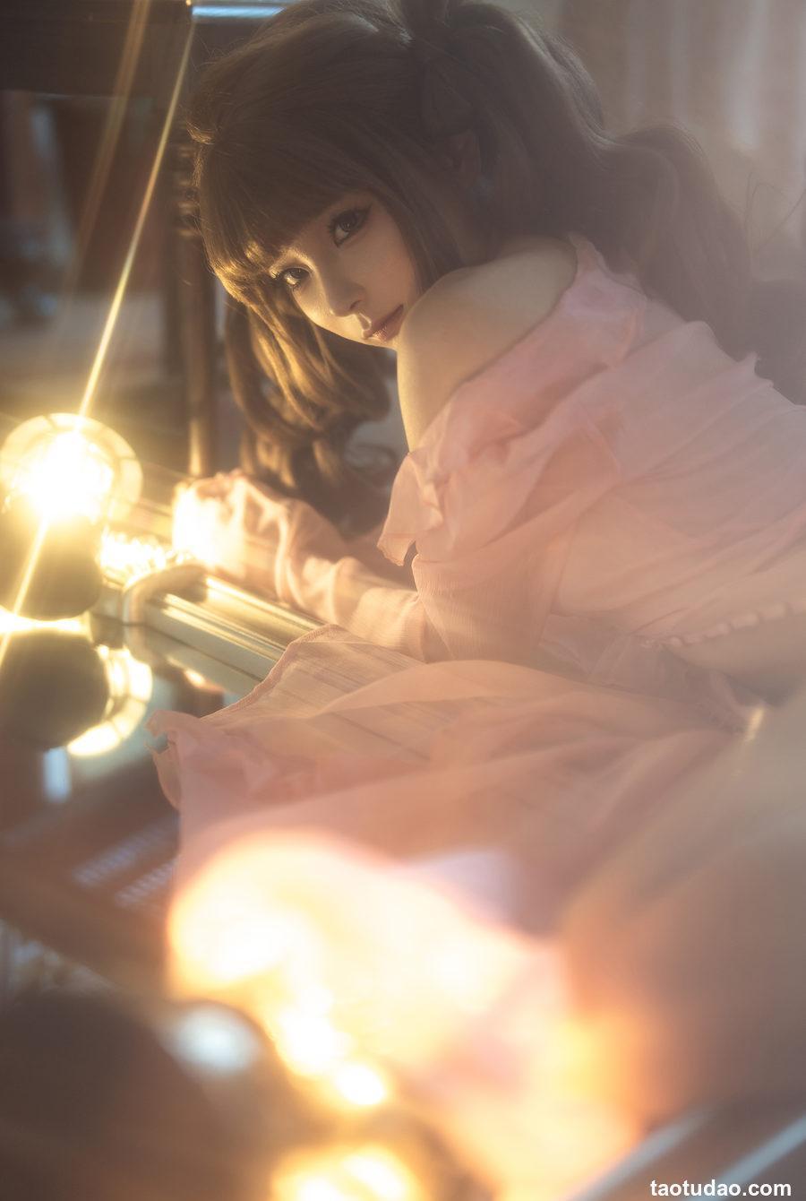 蠢沫沫 – 三月T3赠品3《是谁照亮他》完整版 [44P-364MB]