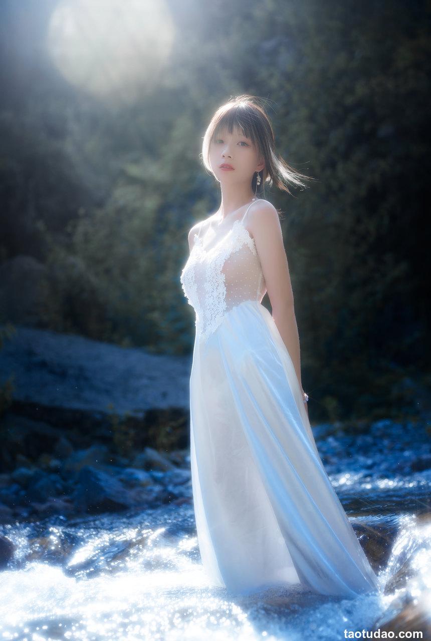 清青琴玖 - 静花照水 [37P-608MB]