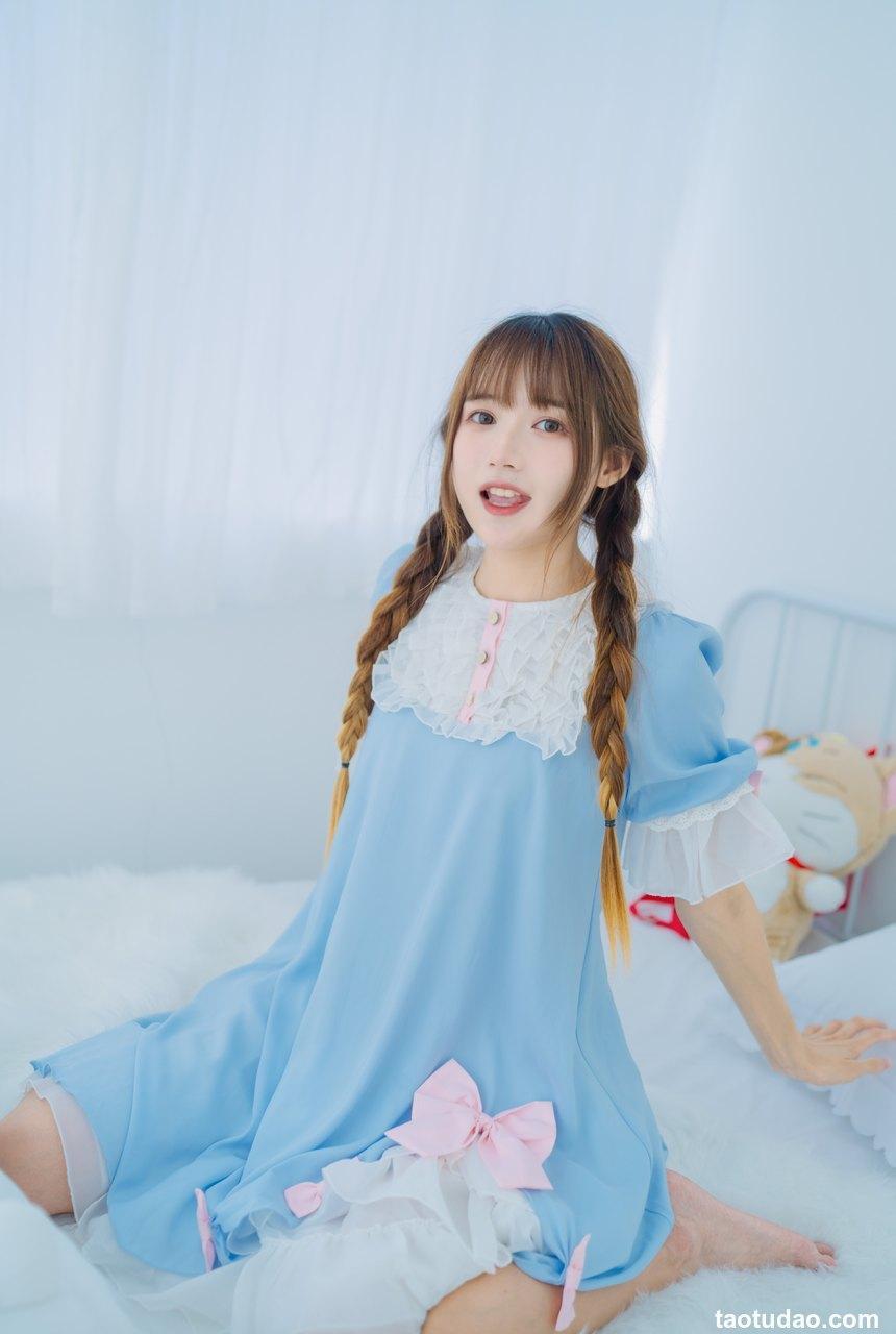 兔子Zzz不吃胡萝卜 - NO.92 纯白色可爱 [31P-221MB]