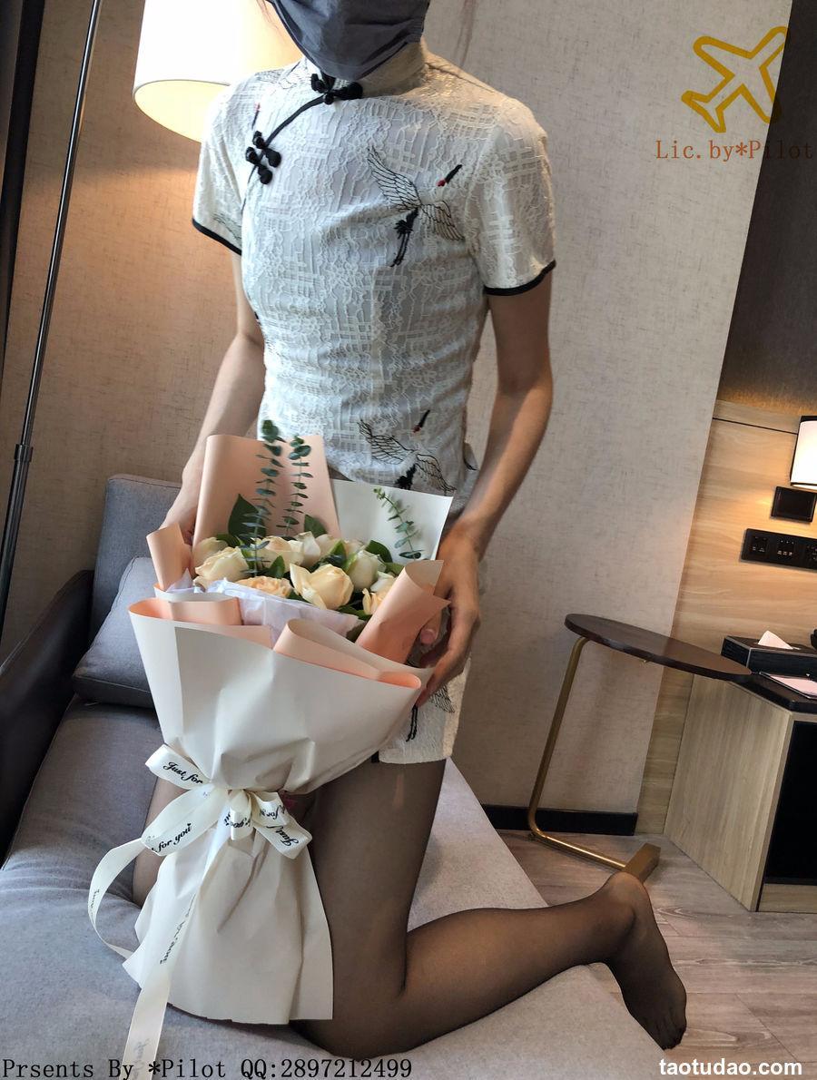 [Pilot]NO.011 小乐-旗袍灰丝[50P／120MB]