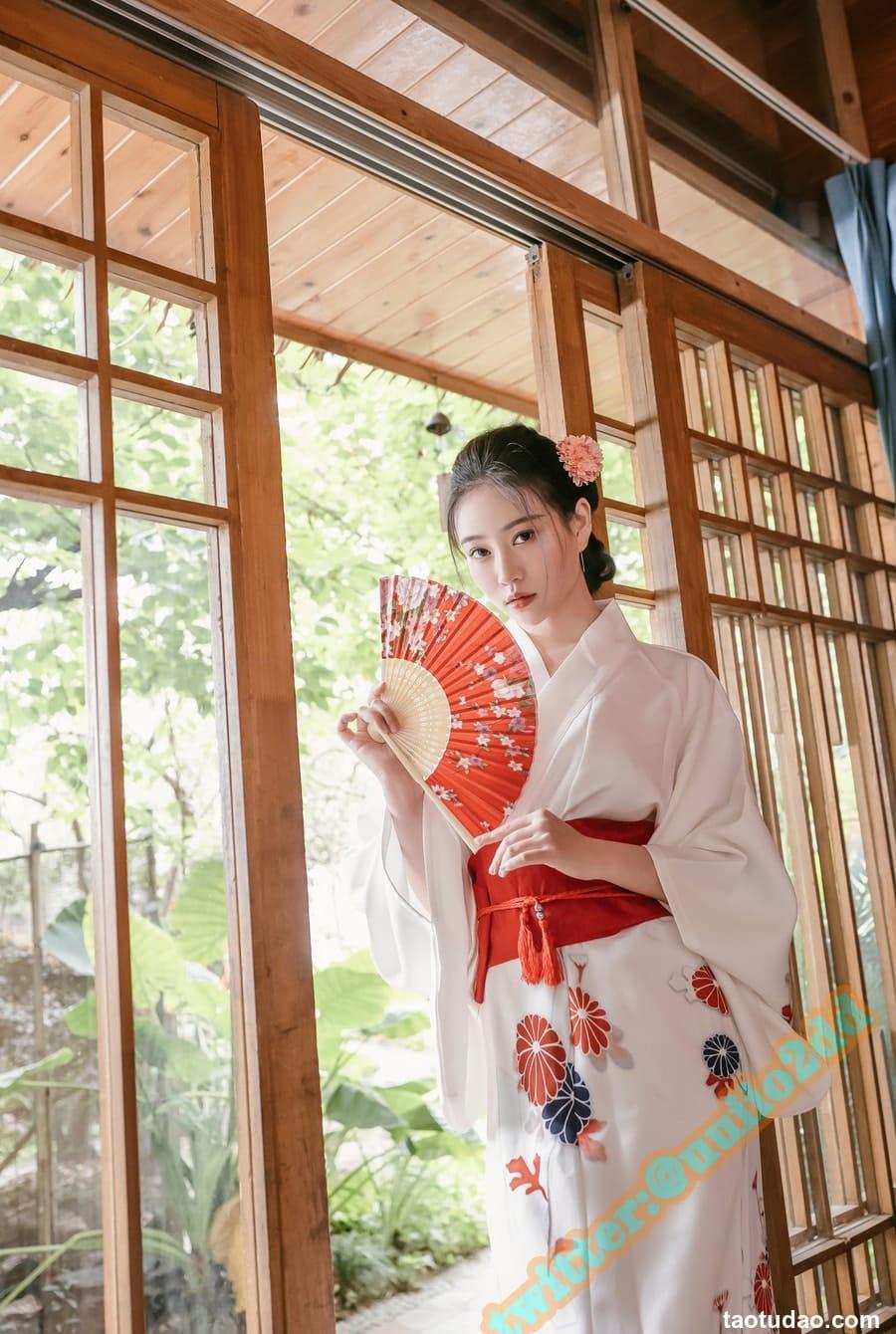 年年nnian –  以爱之名[32P-347.8M]