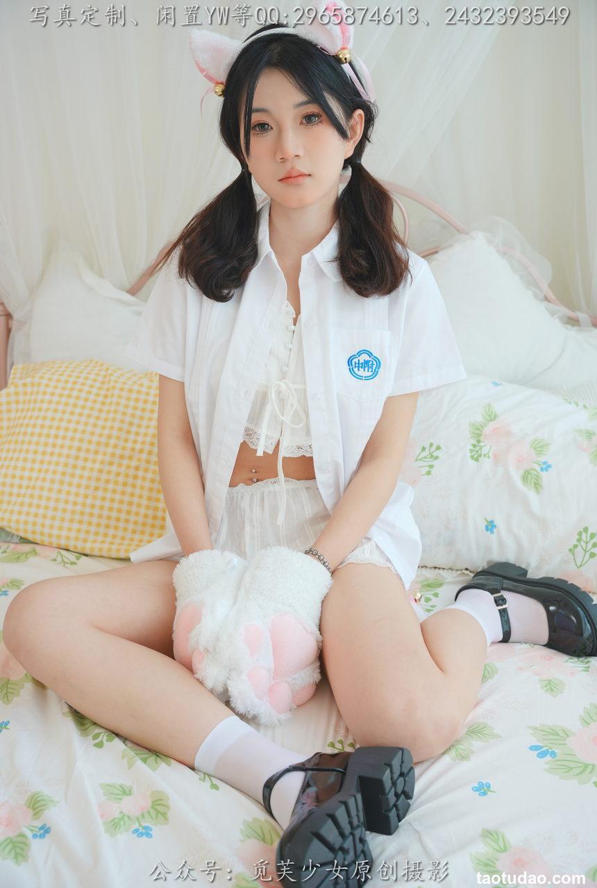 [觅芙少女]NO.225 薇薇-猫咪女仆咖啡厅今天营业哟[304P+1V／3.88GB]