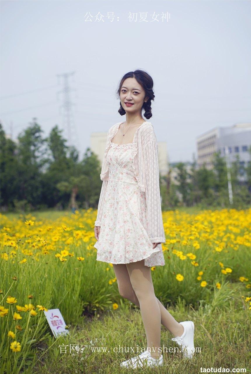 初夏女神 NO.032 依依 邻家女孩-风中少女[122P+1V／4.65GB]