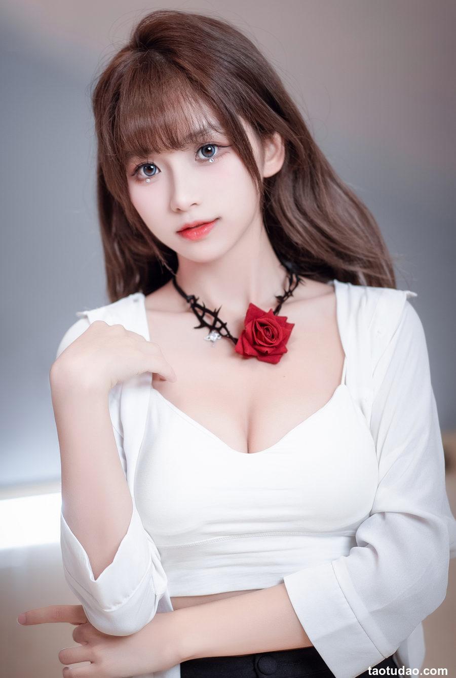 B站 FIVever 收藏集  [48P+18V-130MB]