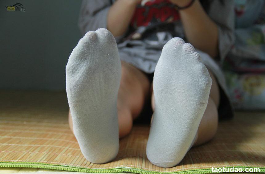 鱼鱼足影 NO.028 - 梅梅[86P+1V／649MB]