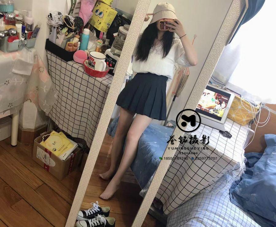 [誉铭传媒]袜足摄影 2019年 NO.063[105P+1V／37MB]