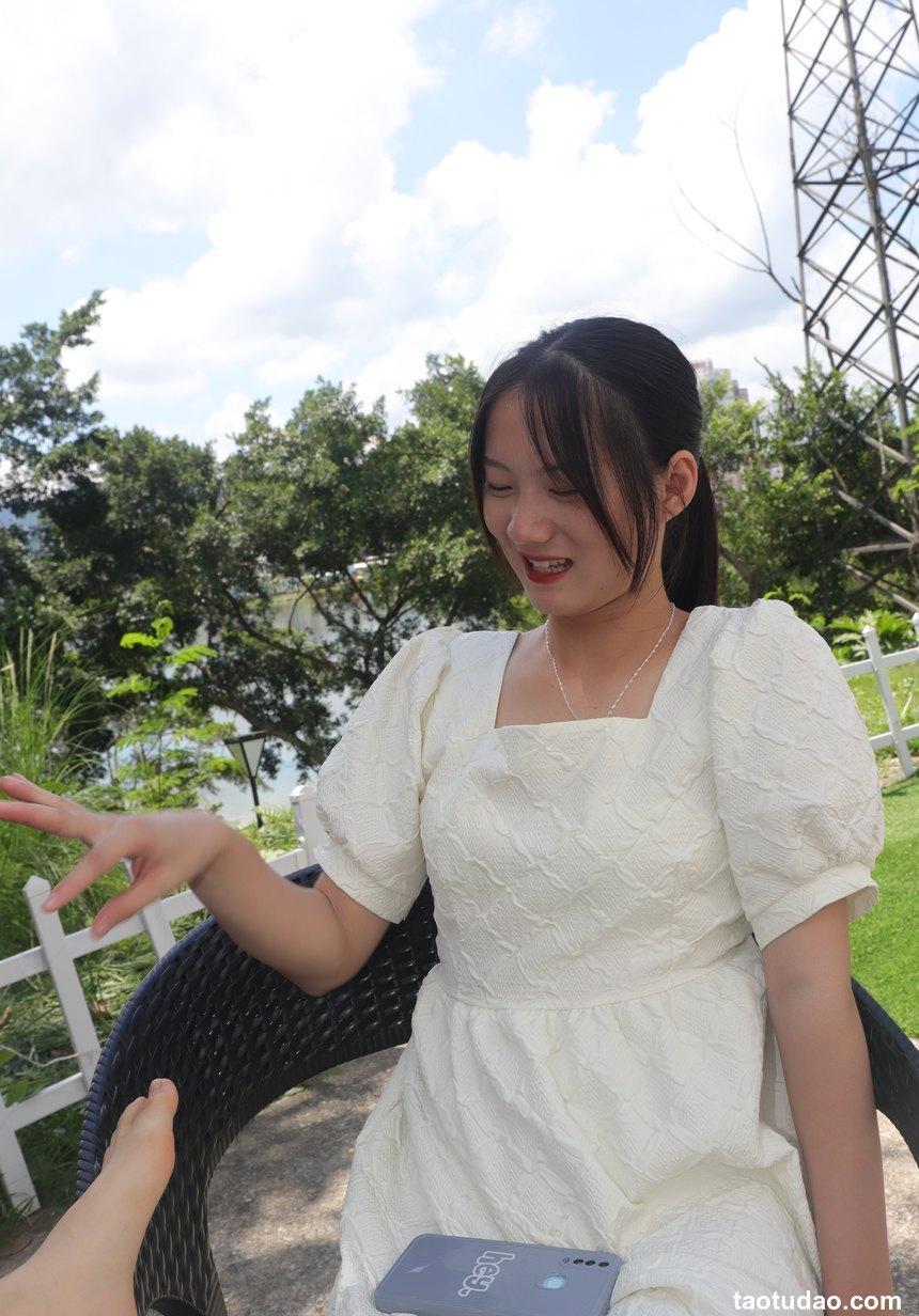 Pary摄影 NO.052 有点害羞的小尹的37码超白嫩脚[76P／470MB]