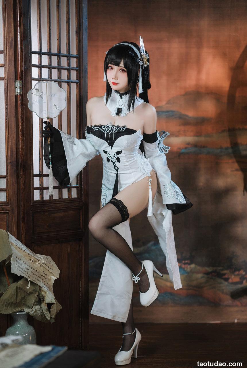 焖焖碳 -  碧蓝航线 鎮海 白黑礼服 [23P-182MB]