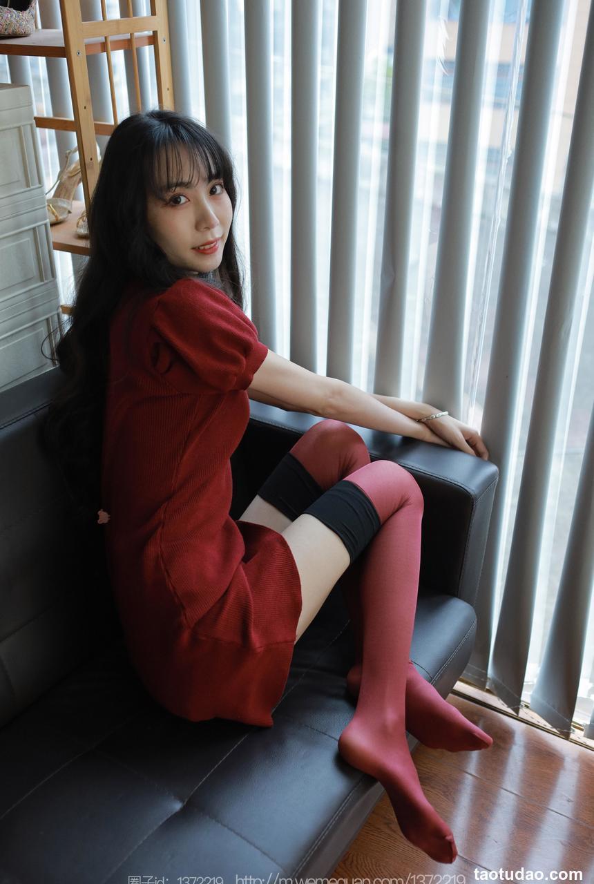 [IESS异思趣向] 2023.01.18 丝享家 1333 团团《红红火火》[81P-96.1M]