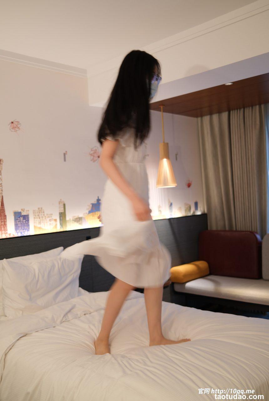 [ROSI口罩系列]2024.08.13 NO.2984[91+1P／75MB]