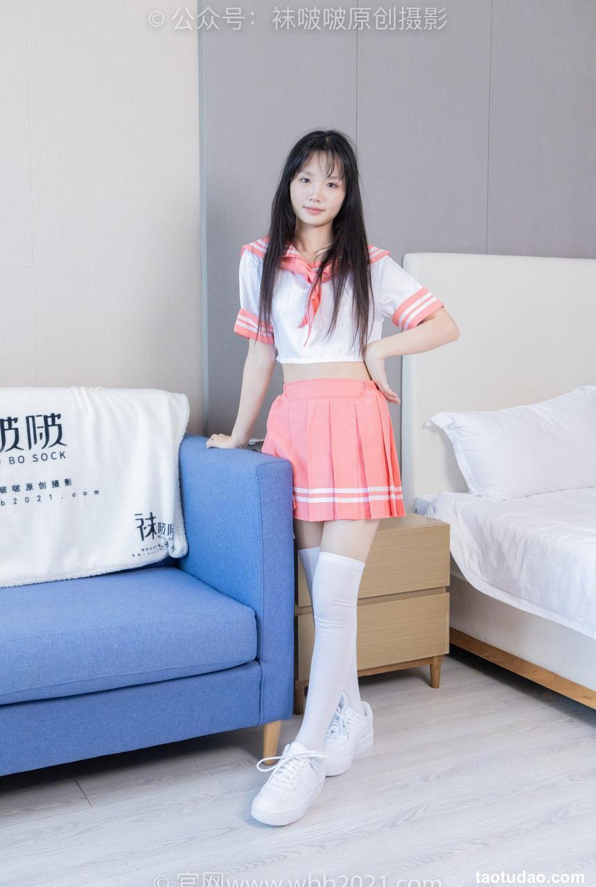 [BoBoSocks袜啵啵]NO.429 甜甜圈-板鞋、白棉袜、过膝白棉袜[159P+1V／7.22GB]