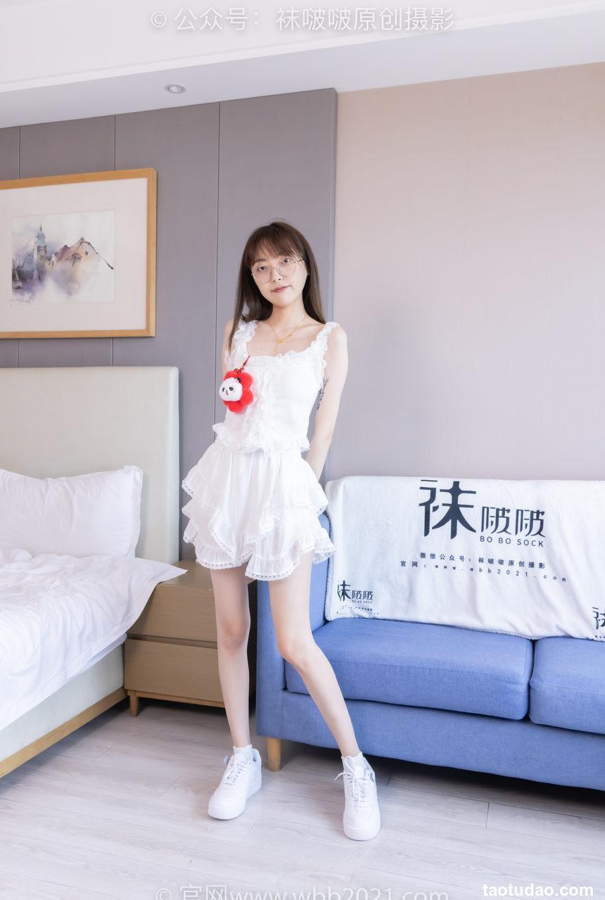 [BoBoSocks袜啵啵]NO.417 稚予-板鞋、白棉袜、裸足、裸足部分脚底抹精油[199P+1V／6.77GB]