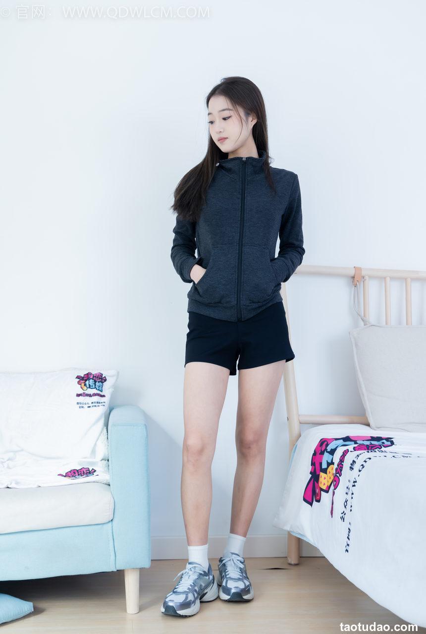 物恋传媒 NO.2194 泛泛-下个路口[150P-1V-3.4G]