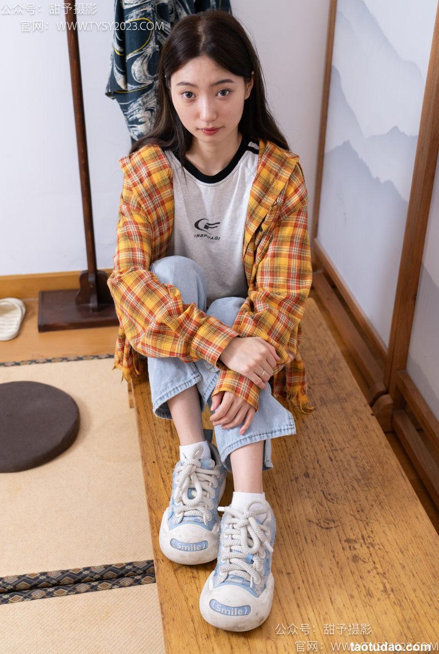 甜予摄影 NO.078 雪梨-帆布鞋、白棉袜、裸足[140P+2V／10.1GB]