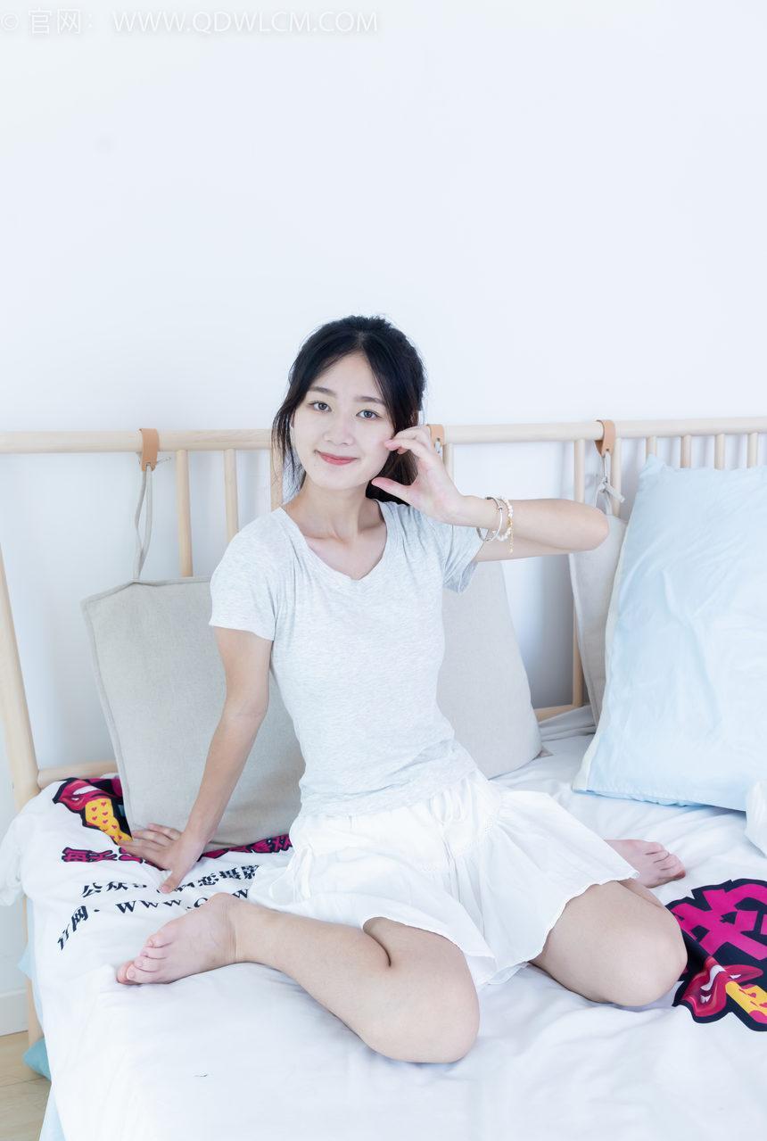 物恋传媒 No.2121 芋泥-清澈海浪的吟唱 [160P1V-3.23GB]