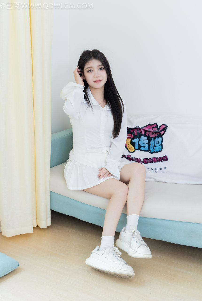 物恋传媒 NO.2014 闪闪-风来自你的方向[157P-1V-4.61G]