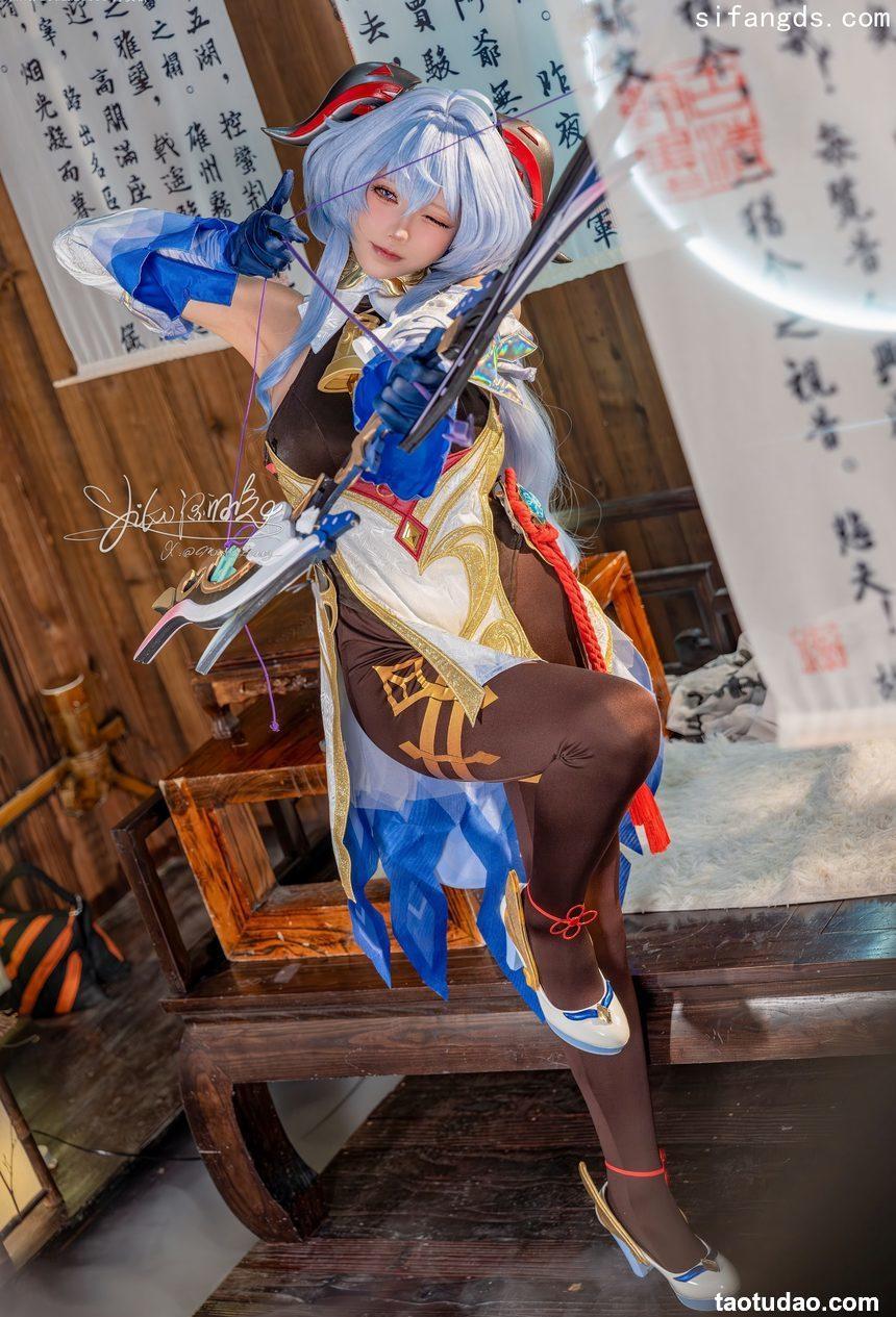 咬一口兔娘(Yiko湿润兔) –  11月作品『循循守月-甘雨』- SY [73P+1V／487MB]