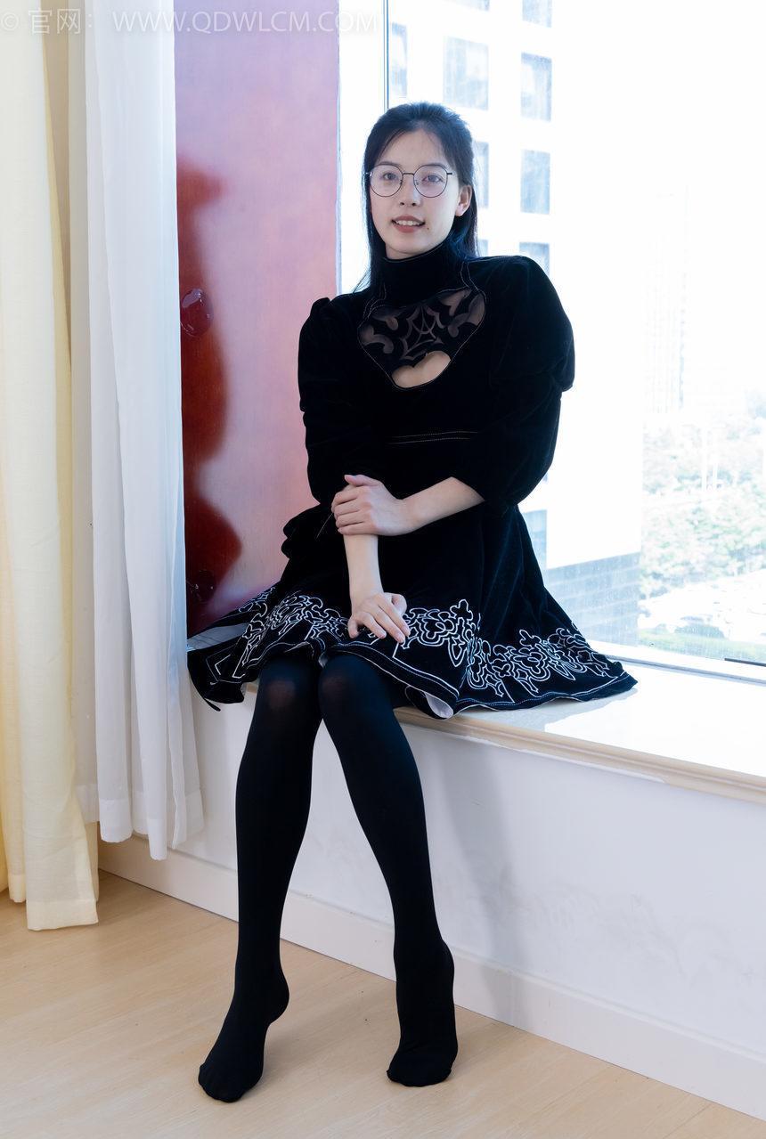 物恋传媒 NO.2042 茯苓-樱花覆盖地面[240P-1V-7.53G]