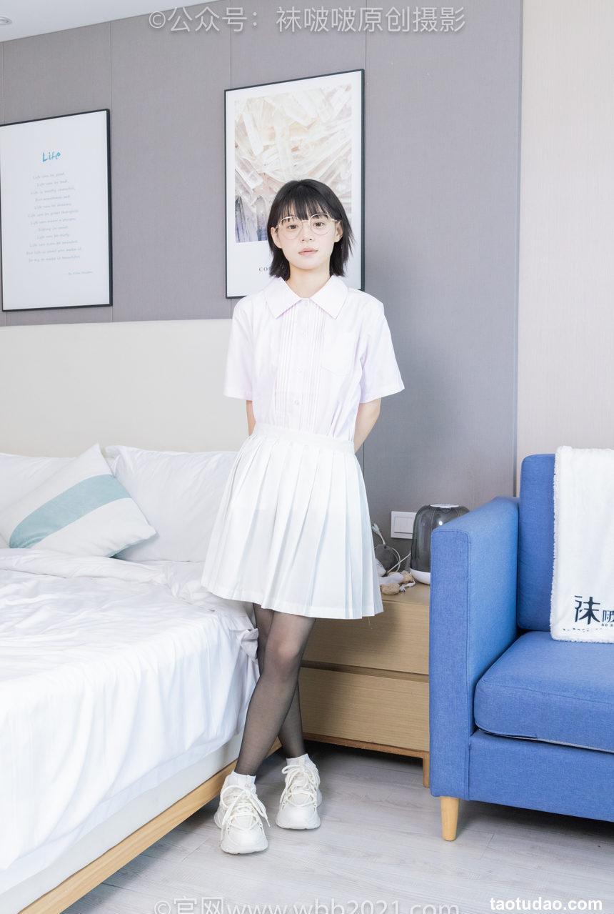 [BoBoSocks袜啵啵]NO.449 糯米 运动鞋、白棉袜、黑丝[148P+1V／7.58GB]