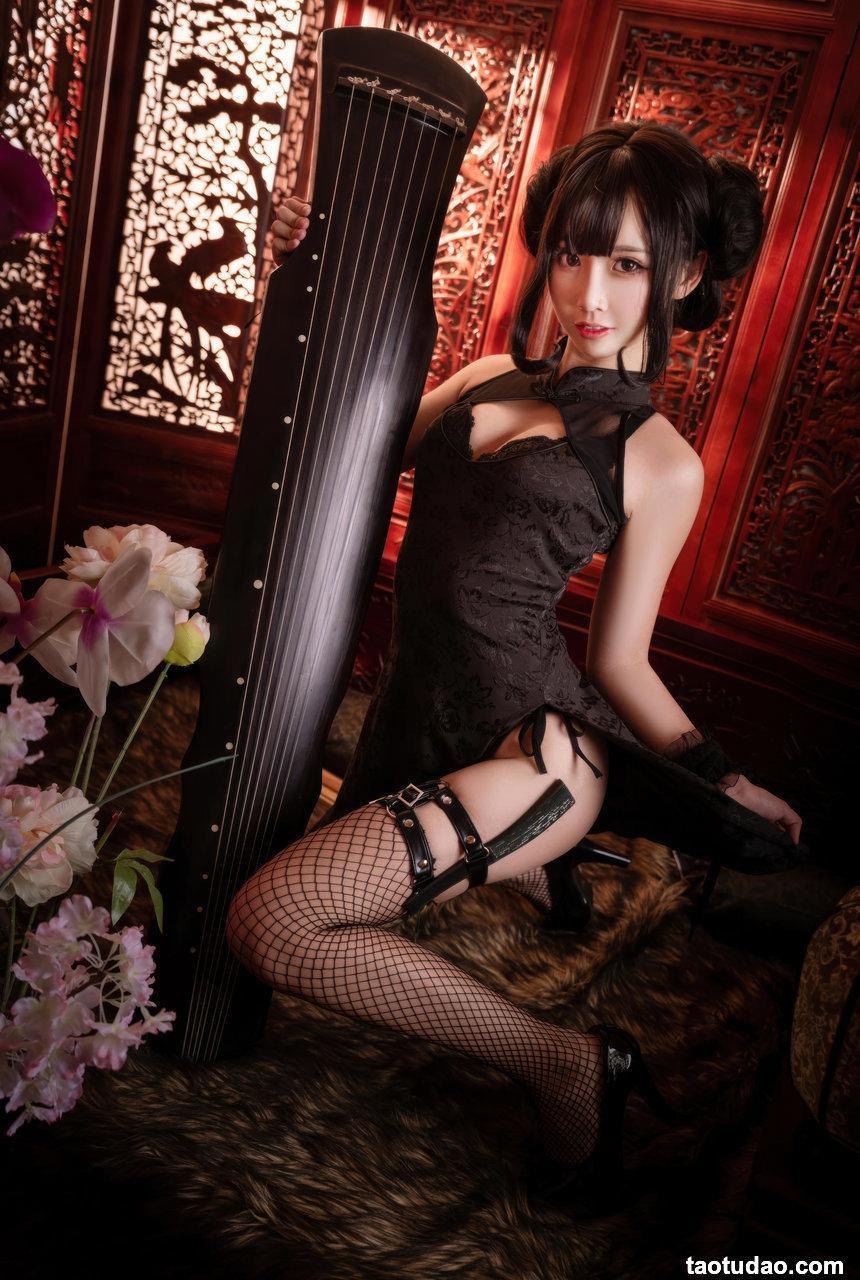 面饼仙儿-魔女旗袍[33P-322MB]