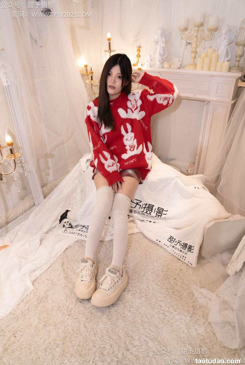 甜予摄影 NO.058 小熊-板鞋、过膝白棉袜、过膝薄白丝[128P+2V／9.59GB]