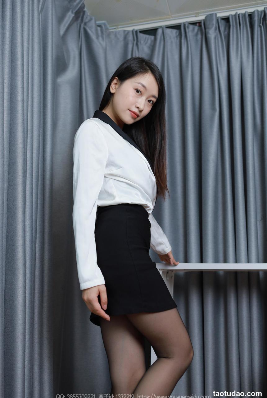 [IESS异思趣向] 2024.09.08 丝享家 1840 小婕《黑白职业装（下）》[87P-87MB]