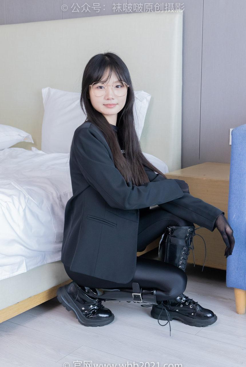 [BoBoSocks袜啵啵]NO.423 甜甜圈-长靴、黑丝、连体衣裤里丝[145P+1V／6.77GB]