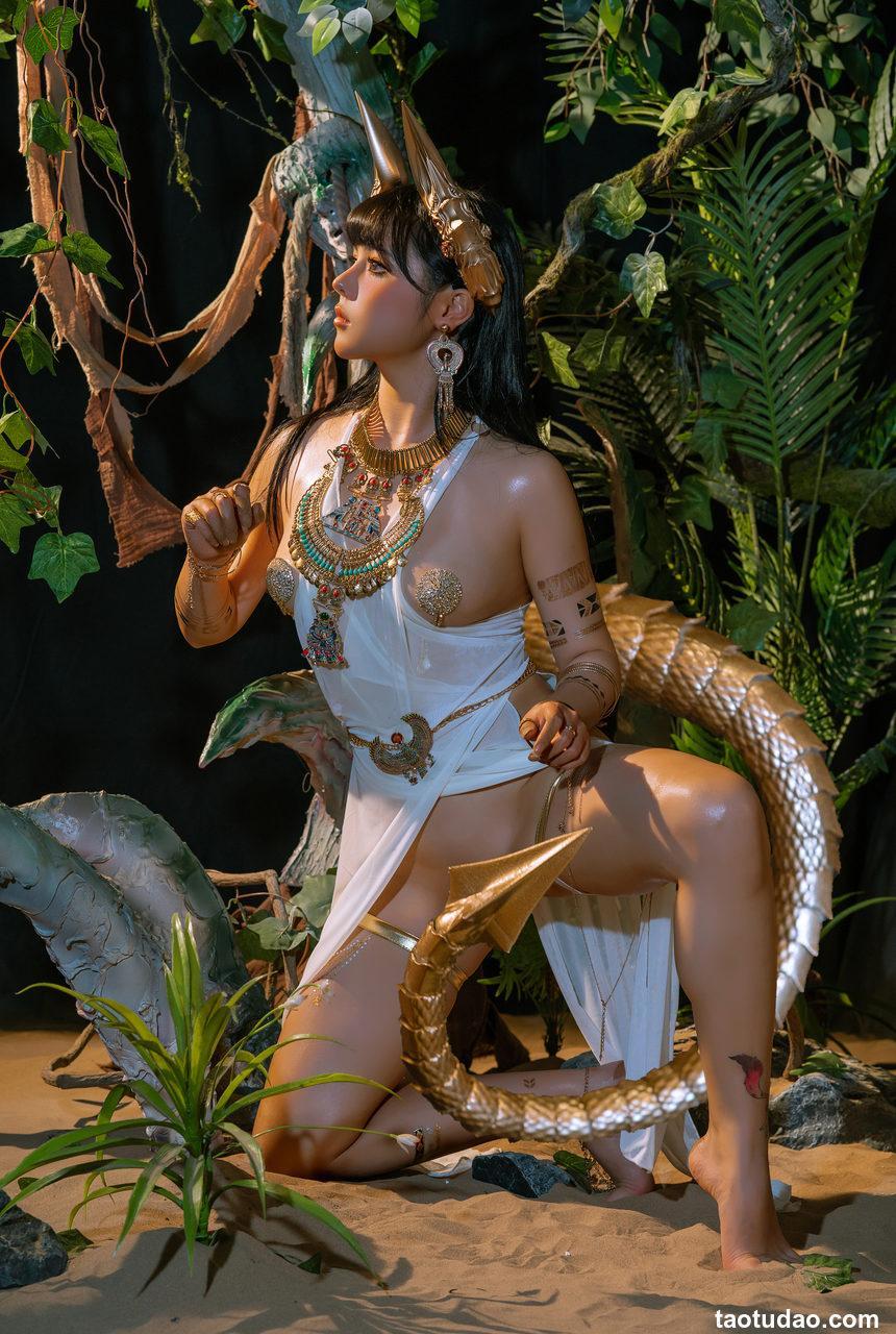 七月喵子 –  伊庇斯·拉 [18P-298MB]