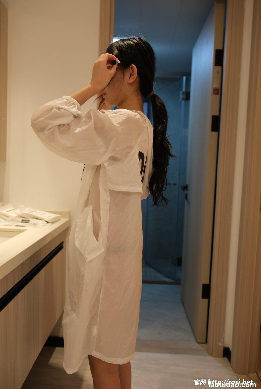 [ROSI写真]2024.12.23 NO.4767[95+1P／151MB]