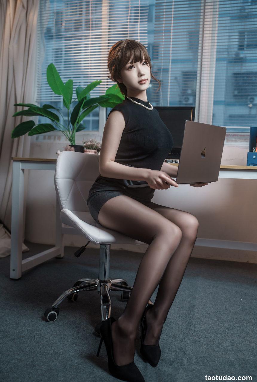 雪晴Astra –  万圣节 柴郡魔术师  [60P1V-750MB]