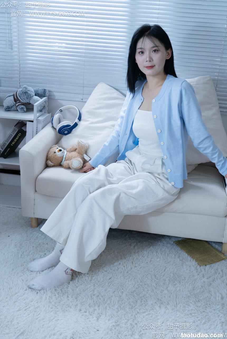 甜予摄影 NO.060 梨子-板鞋、脏白棉袜、裸足[114P+2V／9.36GB]